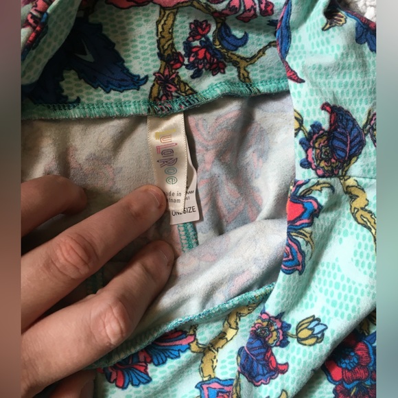Lularoe leggings size os - Picture 2 of 2